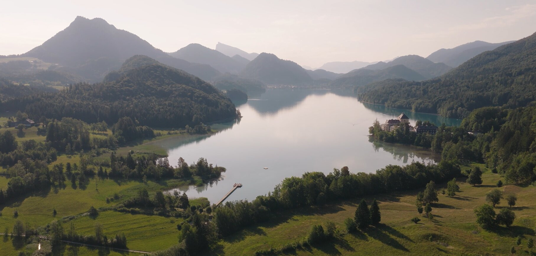 Blick auf das Waldhof Fuschlsee Resort