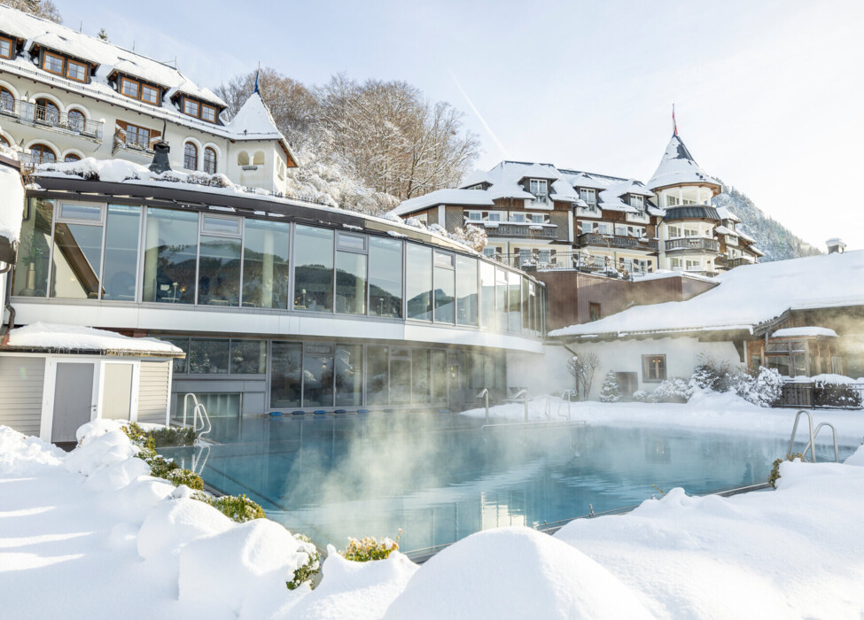Herrlicher Sonnenuntergang im Sommer über dem Fuschlsee.